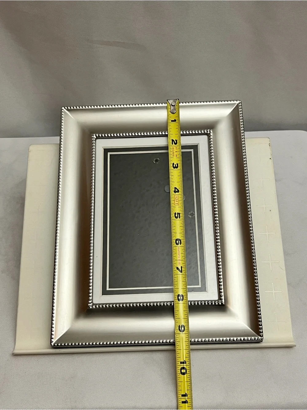 Silver Beaded Border 5x7 Picture Frame Tabletop Wall Hanging Home Decor